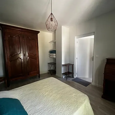 Vakantiehuis Petite Maison Mitoyenne, Clim, Renovee, Calme *