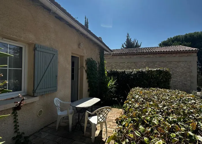 Σπίτι διακοπών Petite Maison Mitoyenne, Clim, Renovee, Calme *