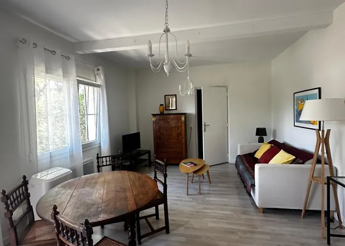 Petite Maison Mitoyenne, Clim, Renovee, Calme Μονπελιέ