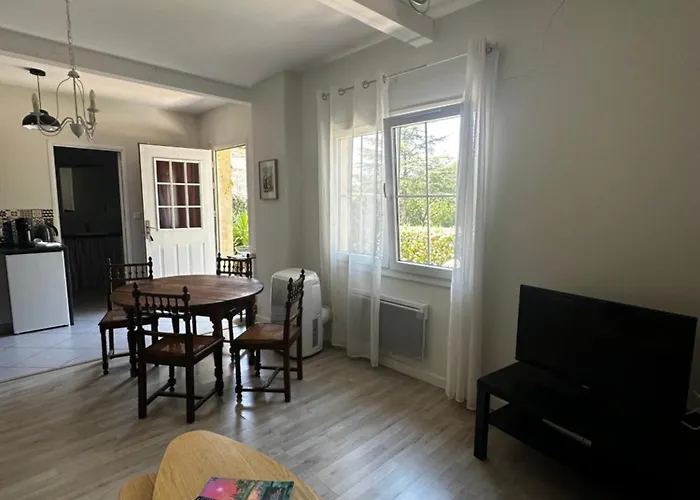 Σπίτι διακοπών Petite Maison Mitoyenne, Clim, Renovee, Calme Μονπελιέ